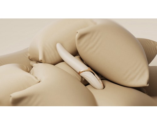 Вибростимулятор с имитацией оральных ласк и функцией нагрева EVE, бежевый