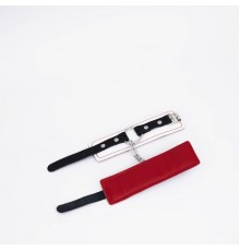 Наручники бело-красные