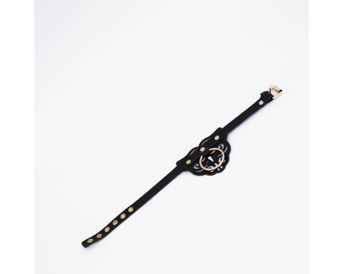 Ошейник с золотистой фурнитурой