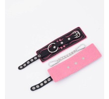 Наручники с розовой строчкой