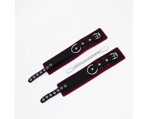 Оковы с красной строчкой SEX