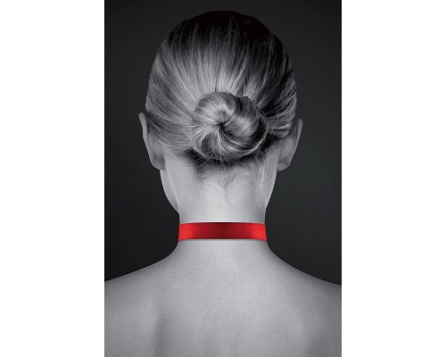 Элегантный чокер COLLIER PENDENTIF COEUR ROUGE - идеальный аксессуар для страстных вечеров