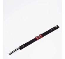 Ошейник с красной строчкой