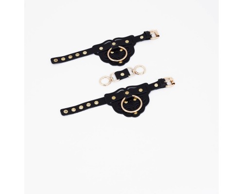 Наручники с золотистой фурнитурой