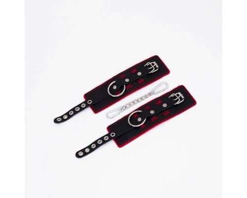 Наручники с красной строчкой SEX
